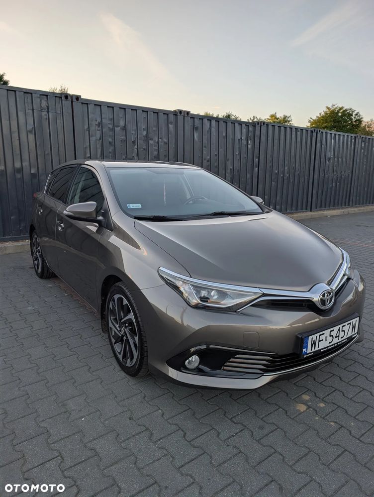 Toyota Auris 1.6 Premium MS - 2