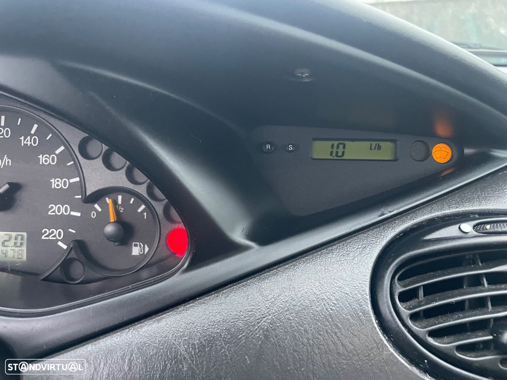 Ford Focus 1.8 TDCi Ghia - 10