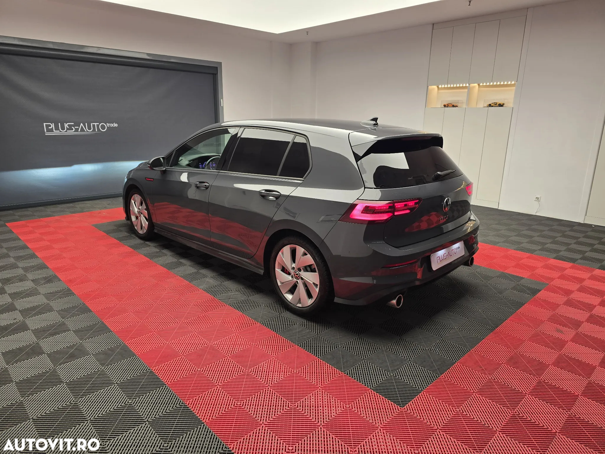 Volkswagen Golf GTI (BlueMotion Technology) DSG Performance - 4