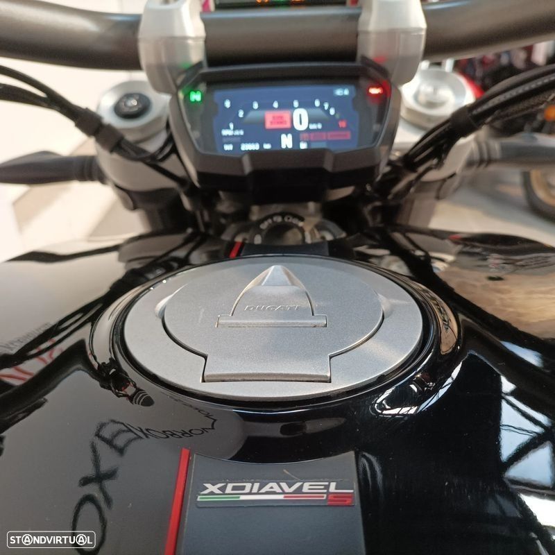 Ducati Diavel X - 15