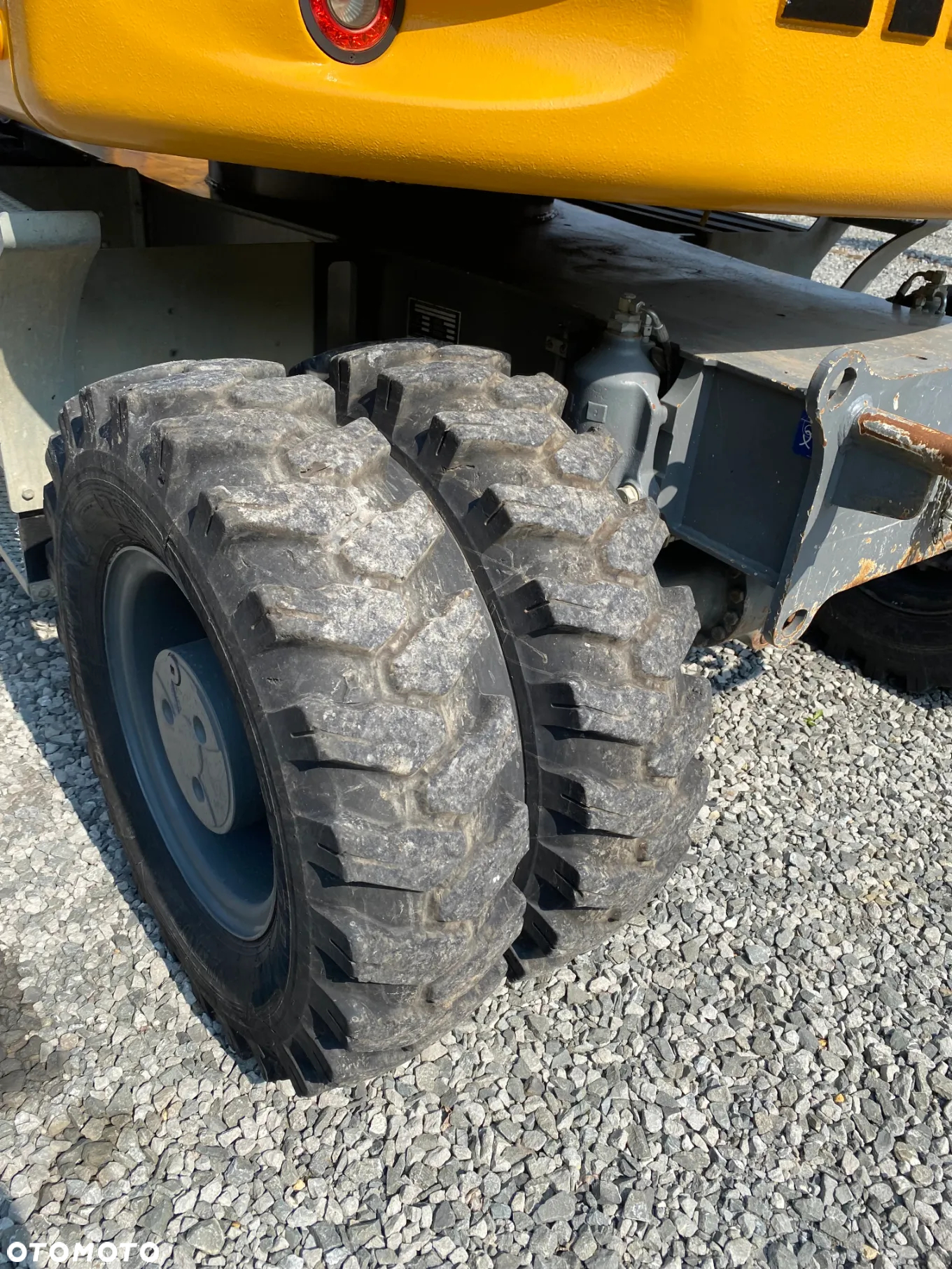 Liebherr A 918 Compact - 9