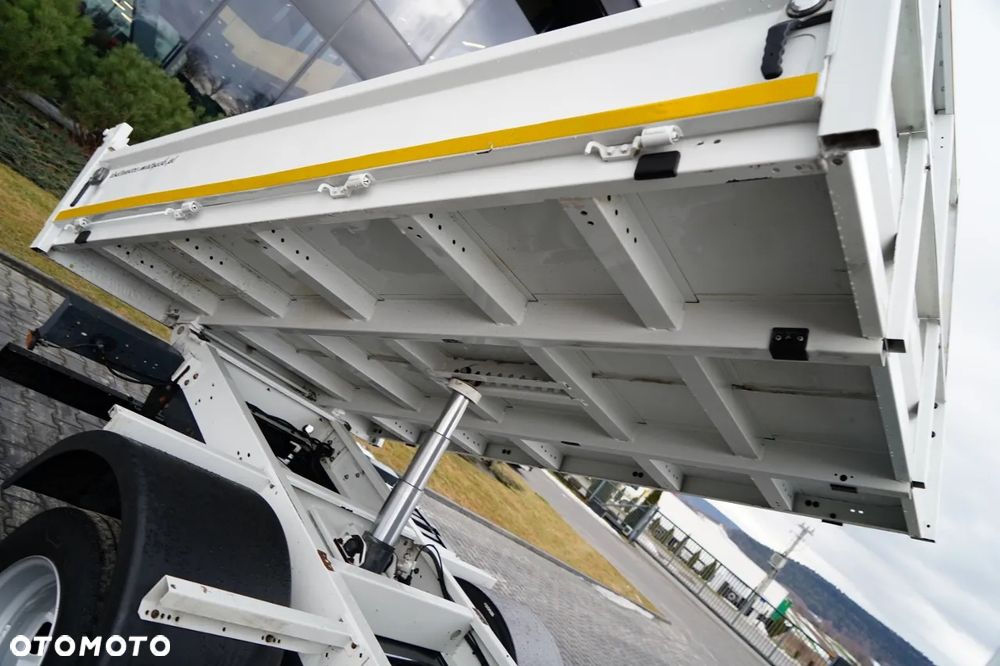 Iveco DAILY 35-140 / WYWROTKA / BRYGADOWKA - 6 MIEJSC  / BLIŹNIAK / MANUAL / - 9