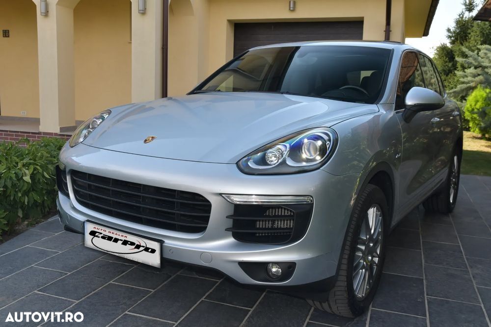 Porsche Cayenne - 2