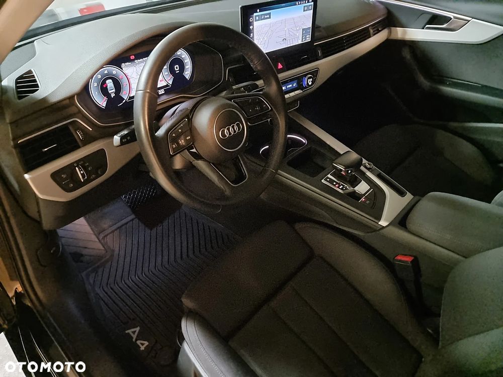 Audi A4 Limousine - 15