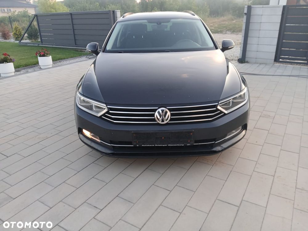Volkswagen Passat 2.0 TDI (BlueMotion Technology) Comfortline - 4
