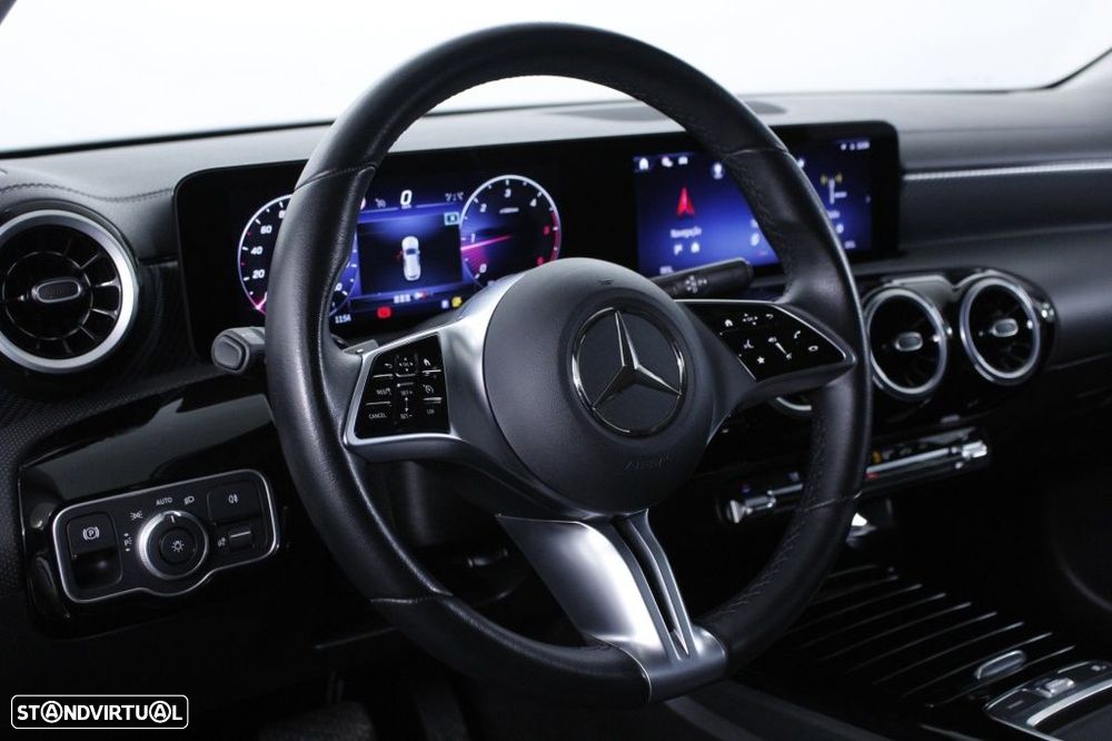 Mercedes-Benz CLA 180 d Shooting Brake Progressive Aut. - 23