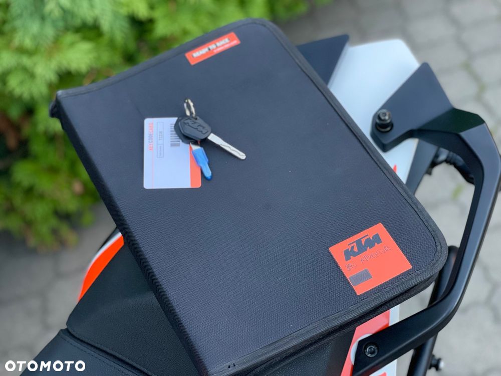 KTM Adventure - 40