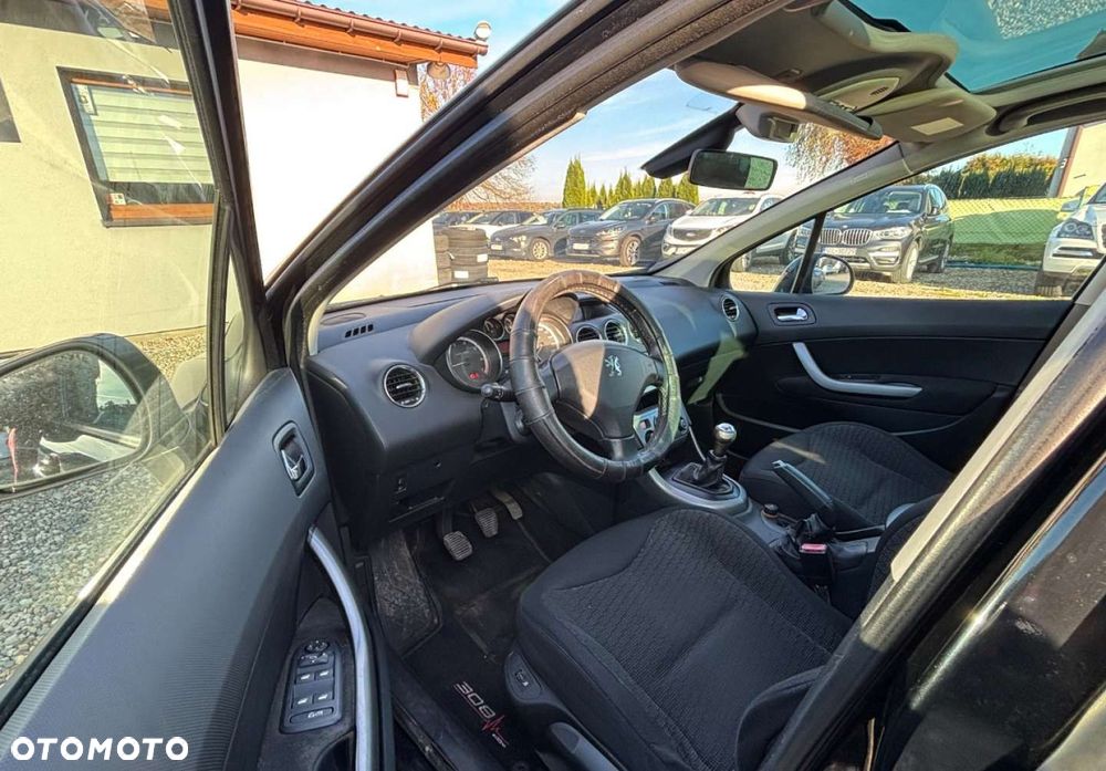 Peugeot 308 - 13