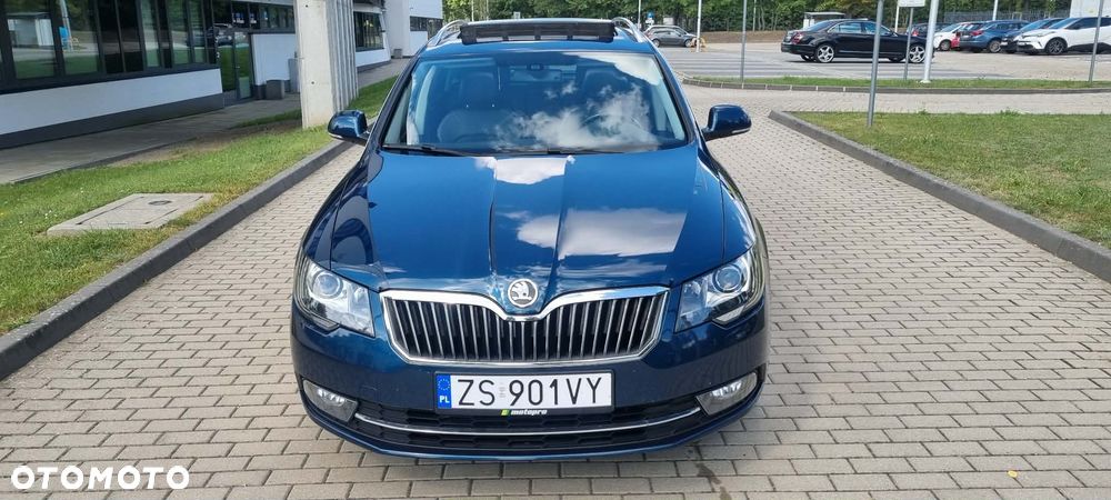 Skoda Superb 2.0 TDI Elegance - 9