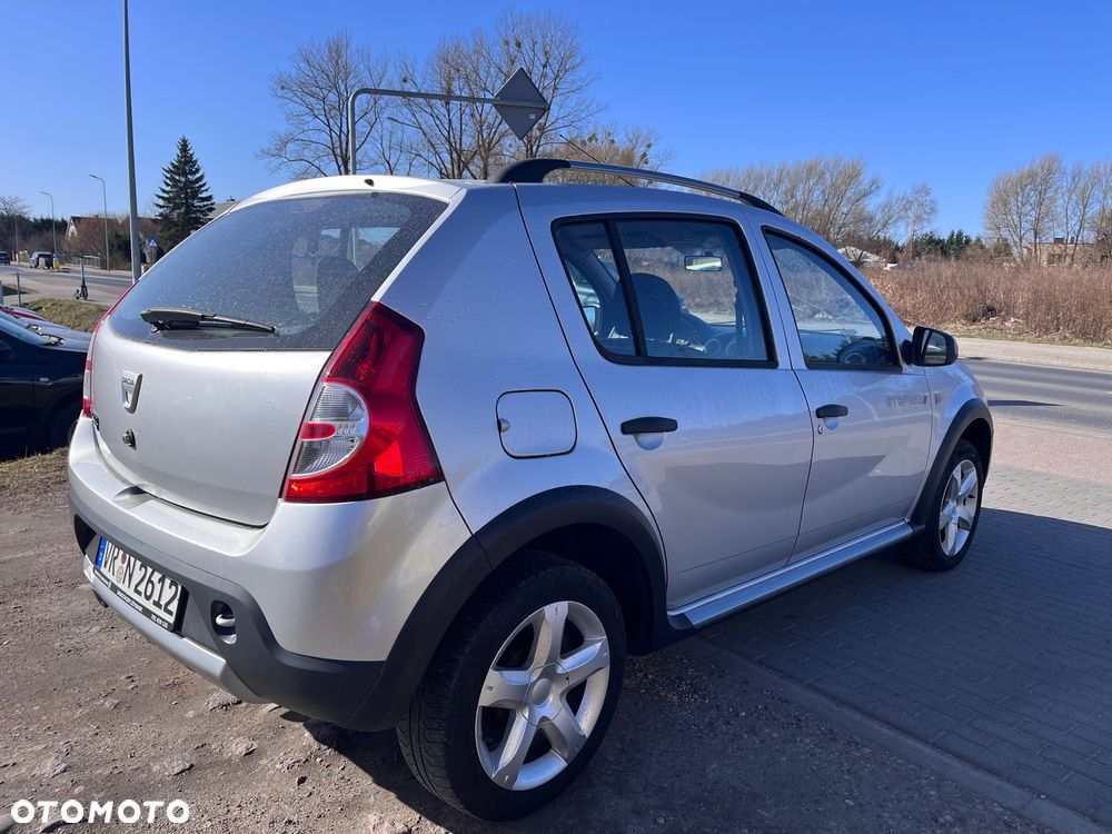 Dacia Sandero 1.6 MPI Stepway - 6