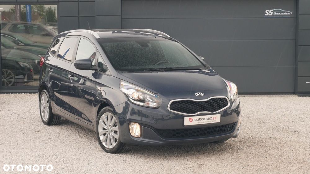Kia Carens - 2