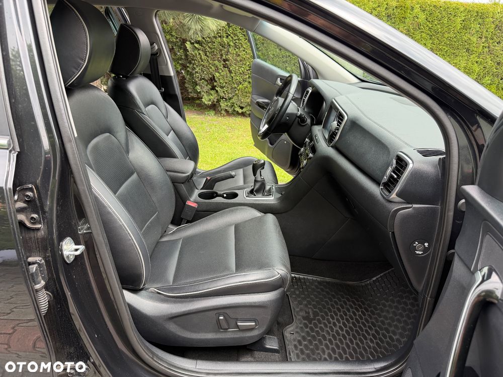 Kia Sportage 1.6 GDI 2WD DREAM-TEAM EDITION - 31
