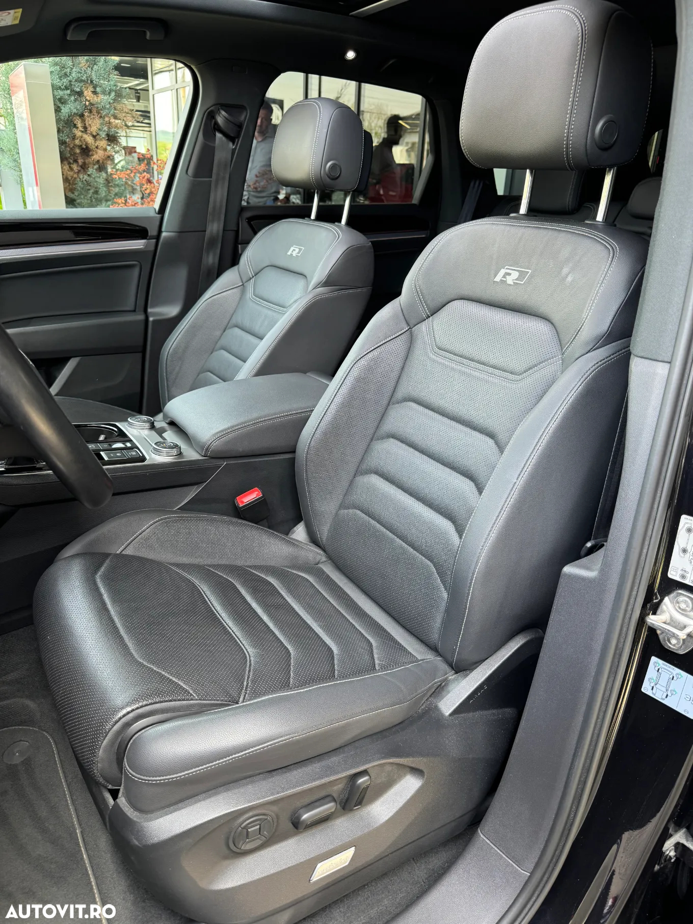 Volkswagen Touareg - 18