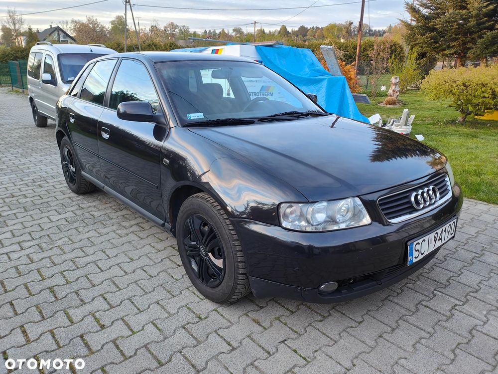 Audi A3 Sportback - 1