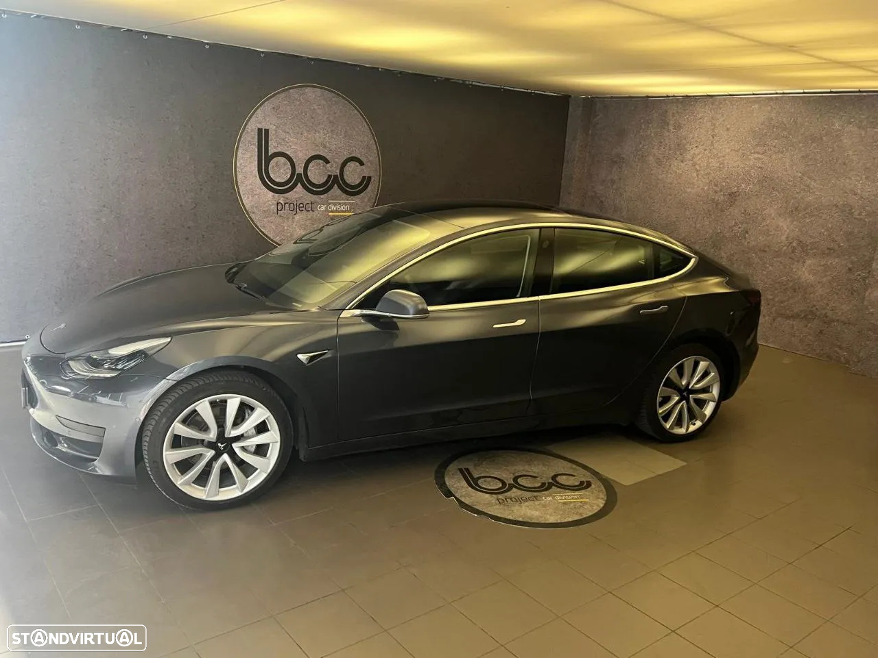 Tesla Model 3 Standard Range Plus RWD - 5