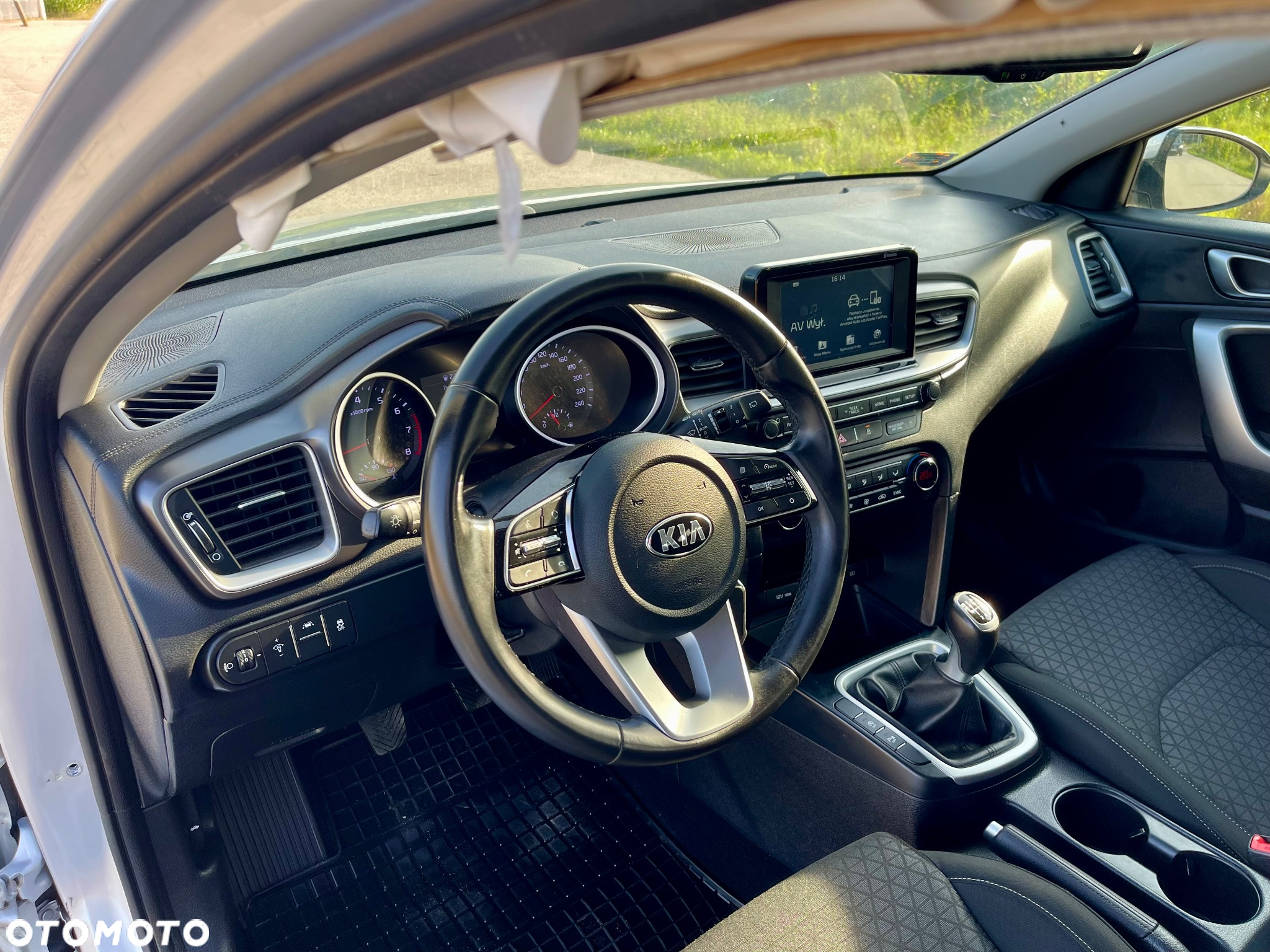Kia Ceed 1.4 T-GDI L - 9