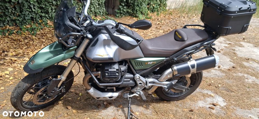 Moto Guzzi V85 - 3