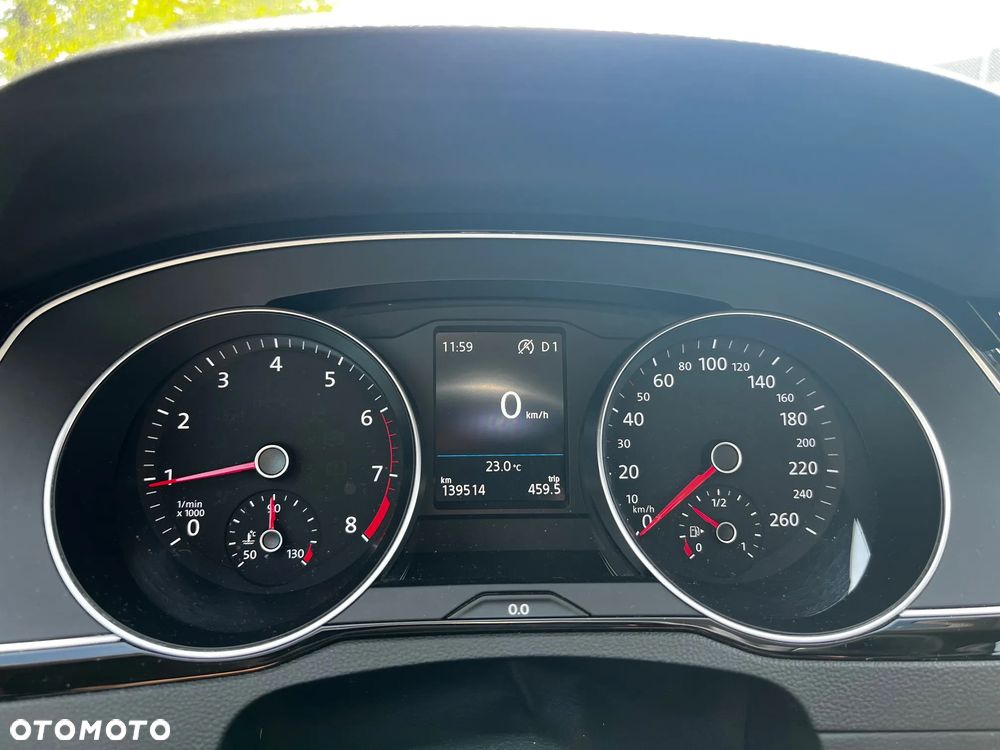 Volkswagen Passat - 5