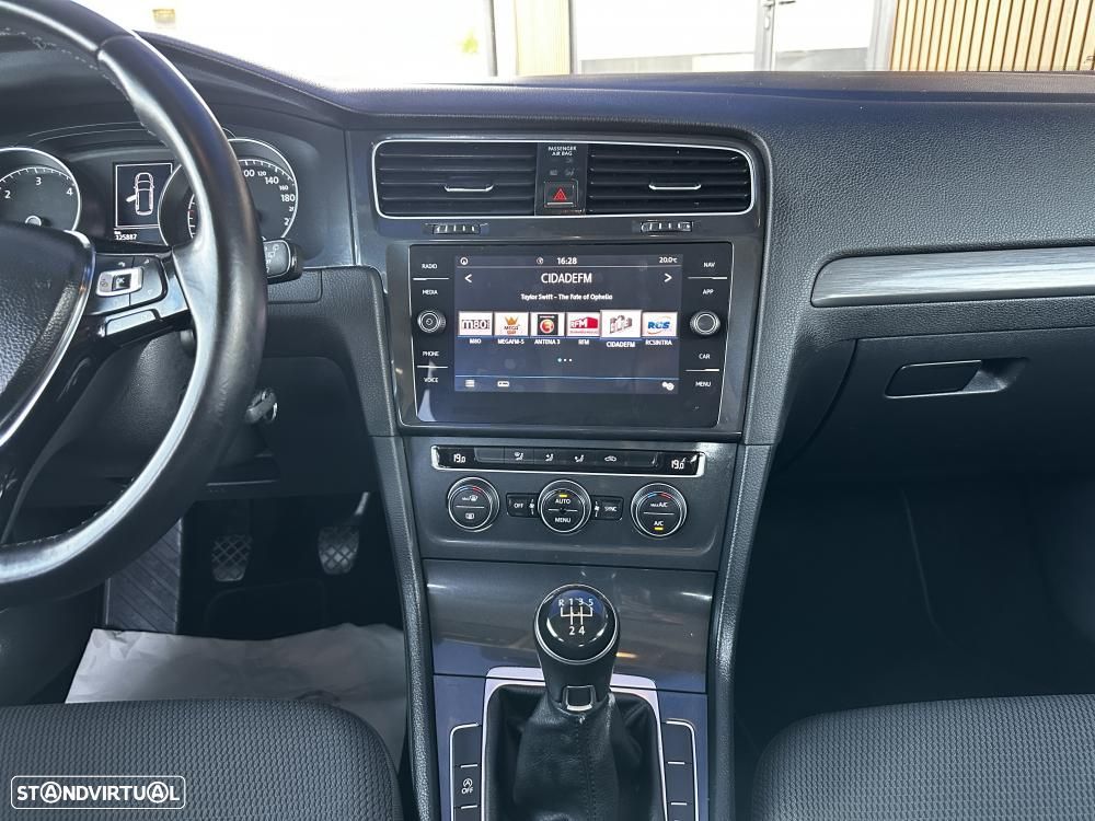 VW Golf Variant 1.6 TDi Confortline - 38