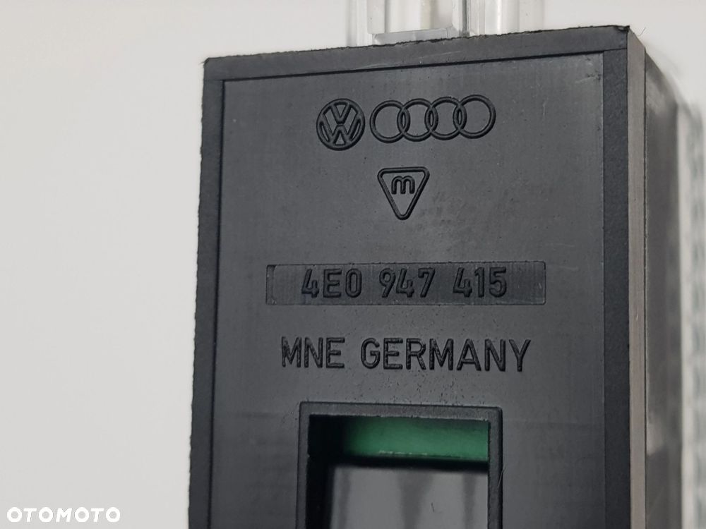 Oświetlenie Lampka drzwi Audi A6 S6 C7 4E0947415 - 10