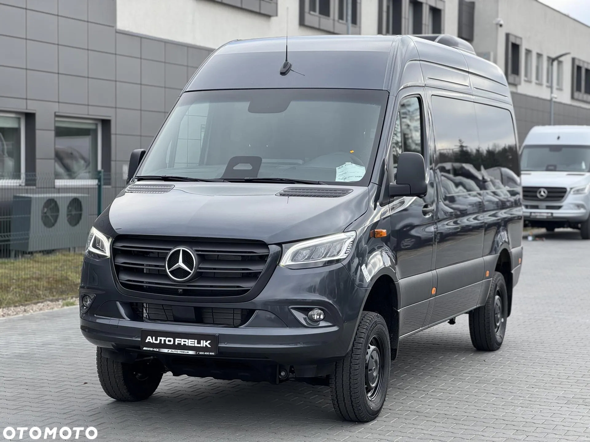 Mercedes-Benz Sprinter - 3
