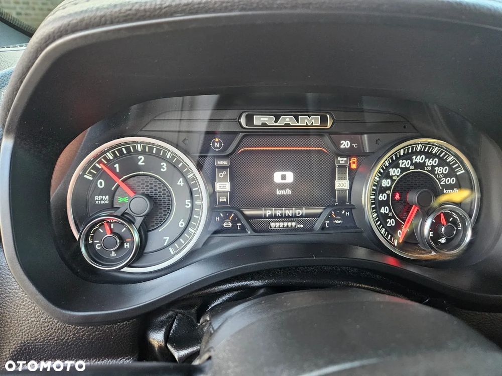 RAM 1500 Crew Cab Sport - 25