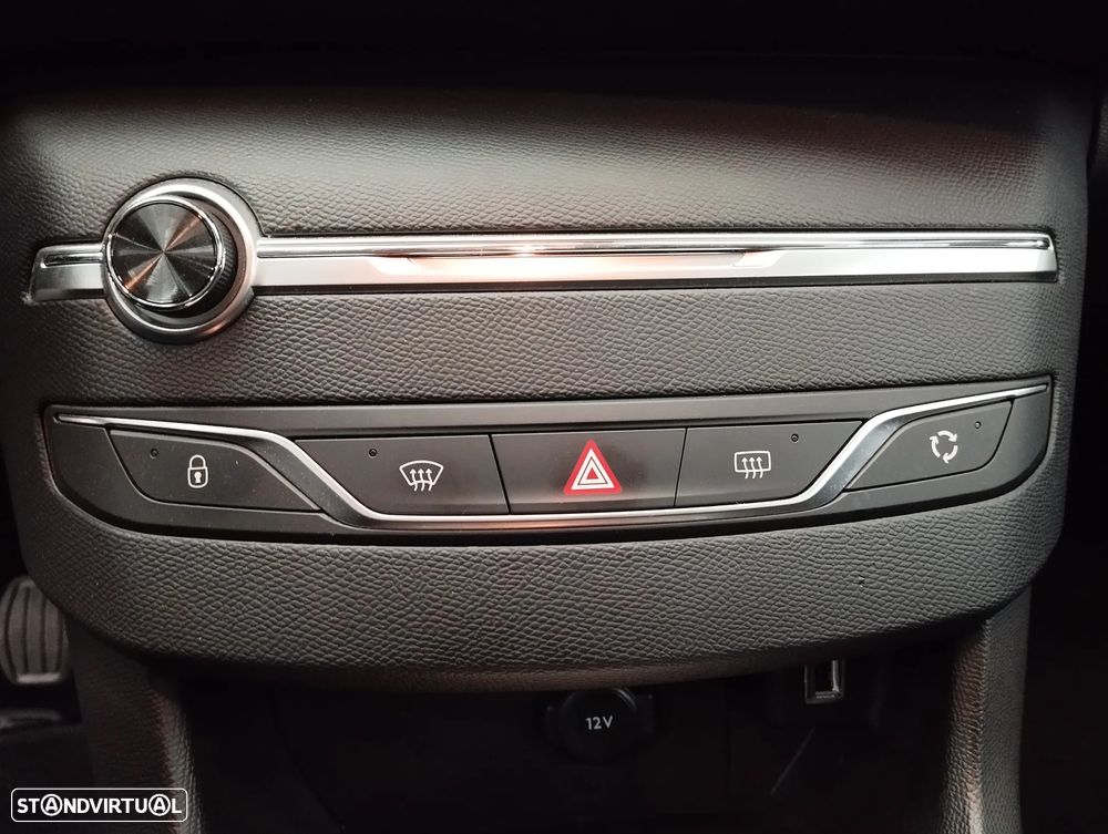 Peugeot 308 SW 1.5 BlueHDi Style - 30