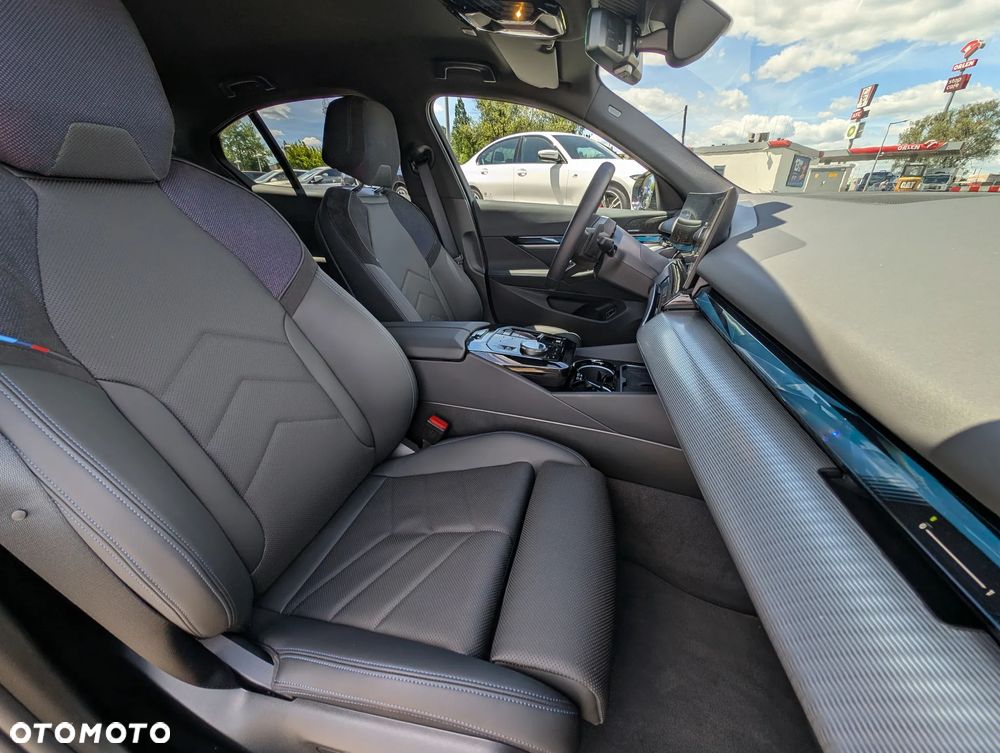 BMW Seria 5 - 16
