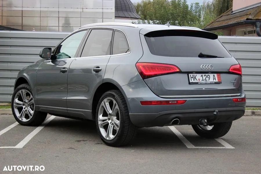 Audi Q5 2.0 40 TDI quattro S tronic Sport - 14