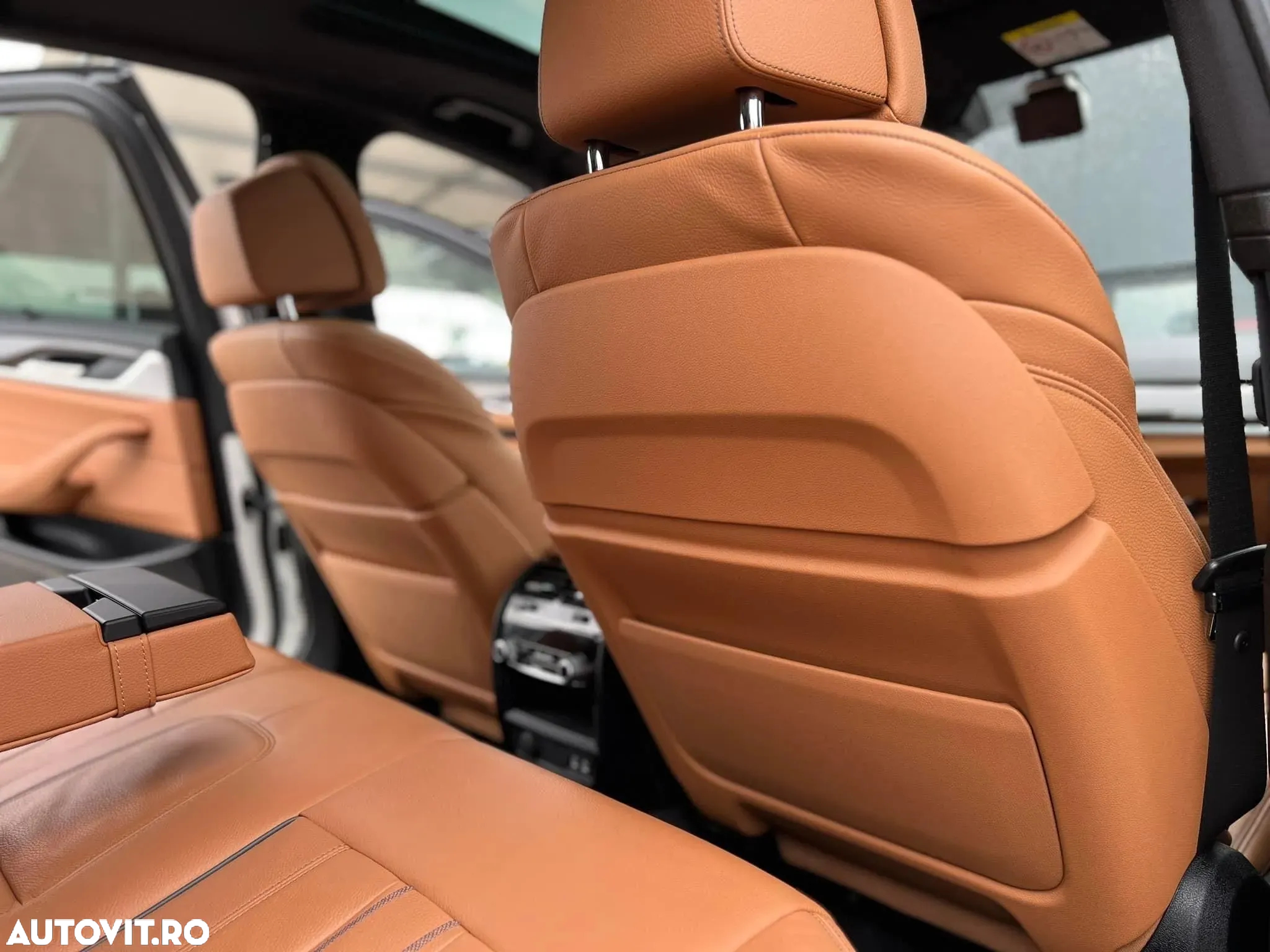 BMW Seria 5 530d xDrive AT MHEV - 10