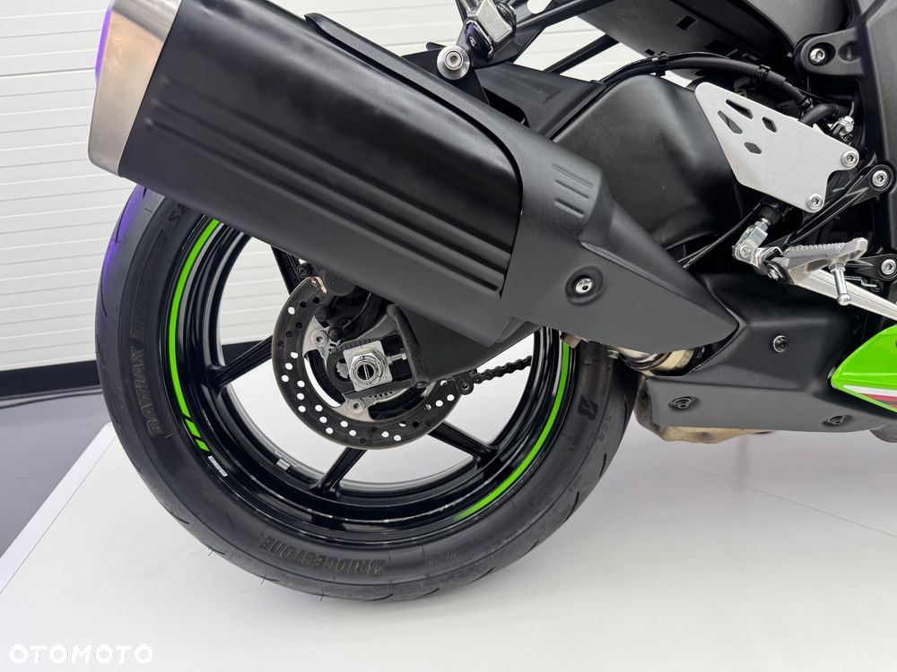 Kawasaki ZX - 18