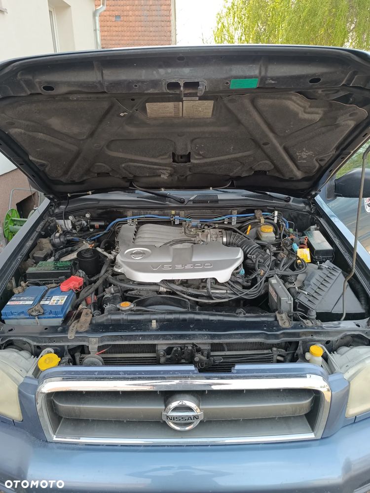 Nissan Pathfinder 3.5 V6 - 4