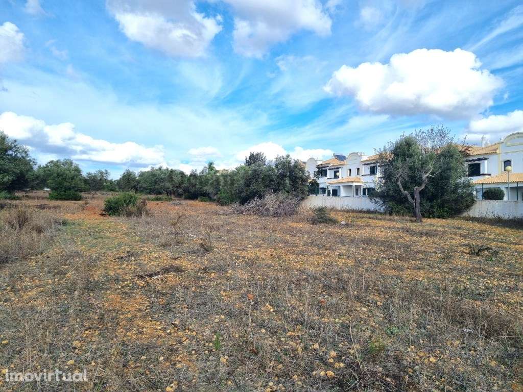 Terreno com projeto aprovado para 5 moradias - Ferreiras, Albufeira - Grande imagem: 2/6