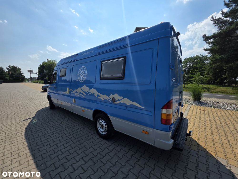 Mercedes-Benz Sprinter - 4