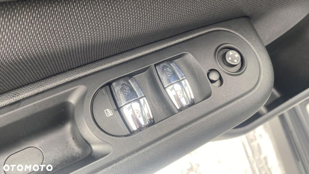 MINI Clubman One - 14