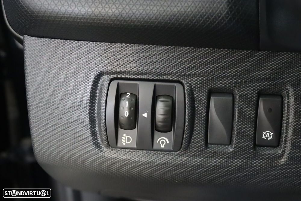 Renault Clio Sport Tourer 0.9 TCE Dynamique S - 17