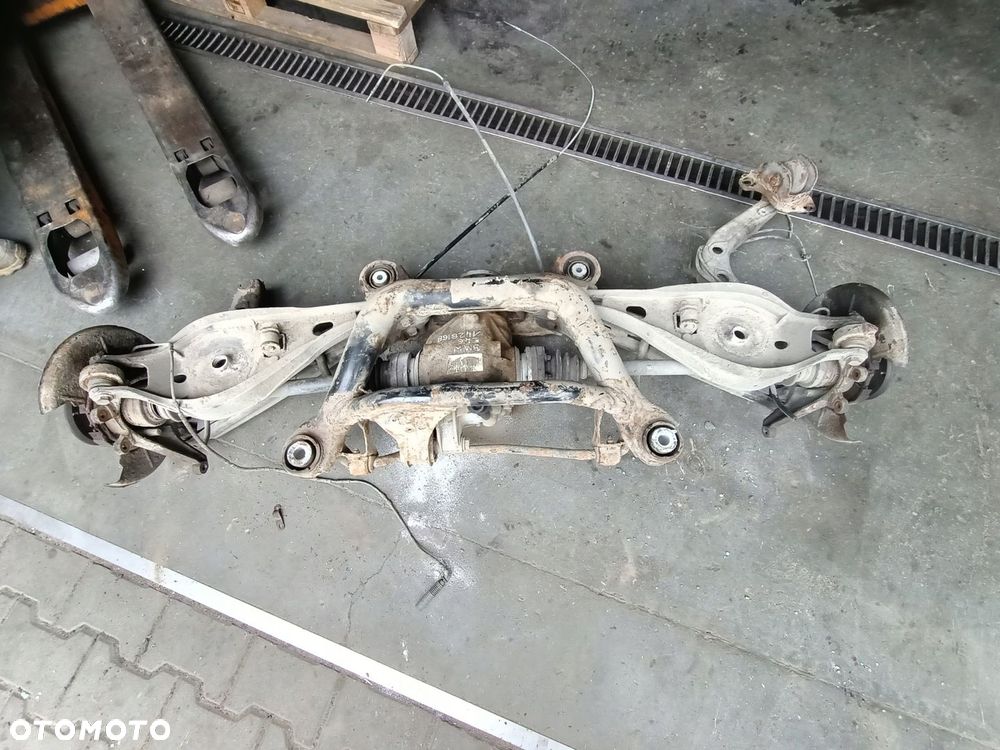 SANKI ZAWIESZENIA TYŁ BMW E46 SEDAN - 1