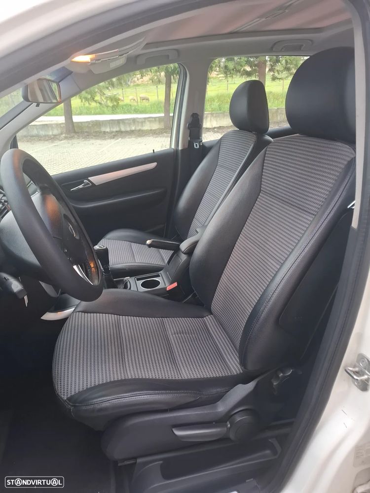 Mercedes-Benz B 180 CDI DPF SPORT EDITION - 15