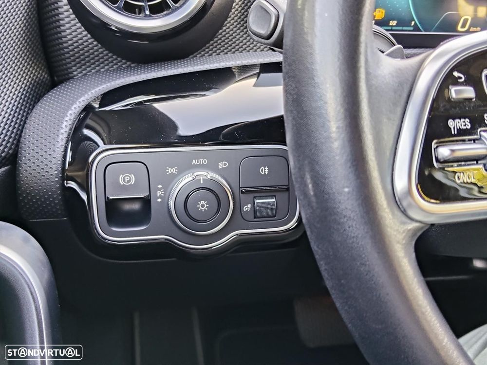 Mercedes-Benz A 180 d Progressive Aut. - 9