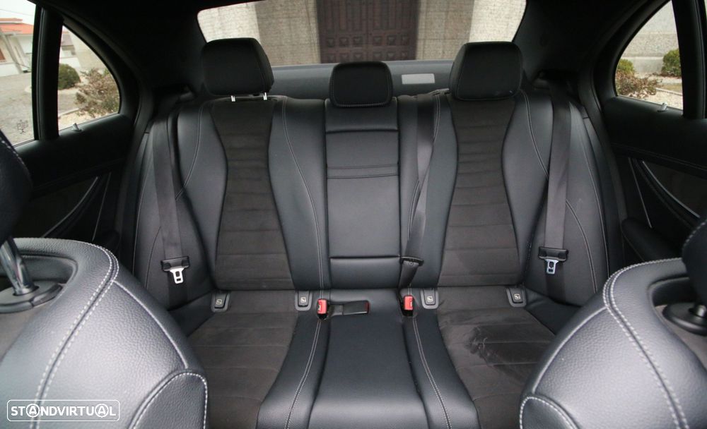 Mercedes-Benz E 220 d AMG - 23