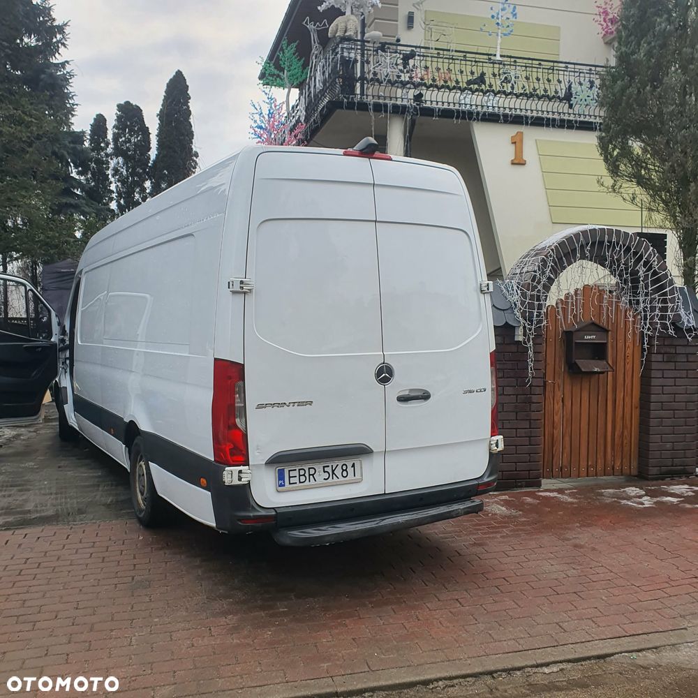 Mercedes-Benz Sprinter - 13