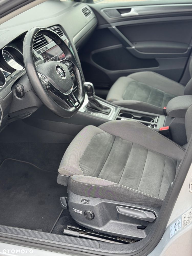 Volkswagen Golf 2.0 TDI SCR DSG Highline - 22
