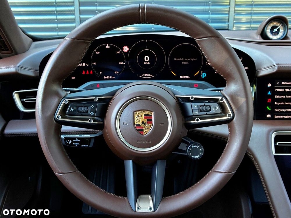 Porsche Taycan - 26