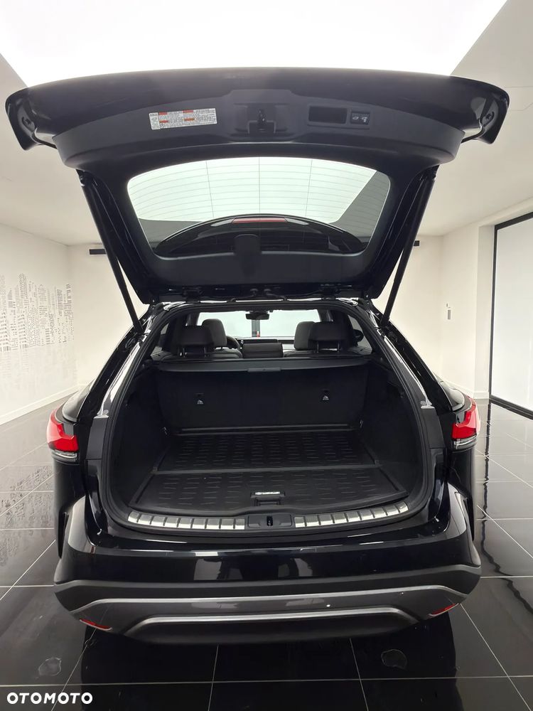 Lexus RX 450h+ Omotenashi - 10
