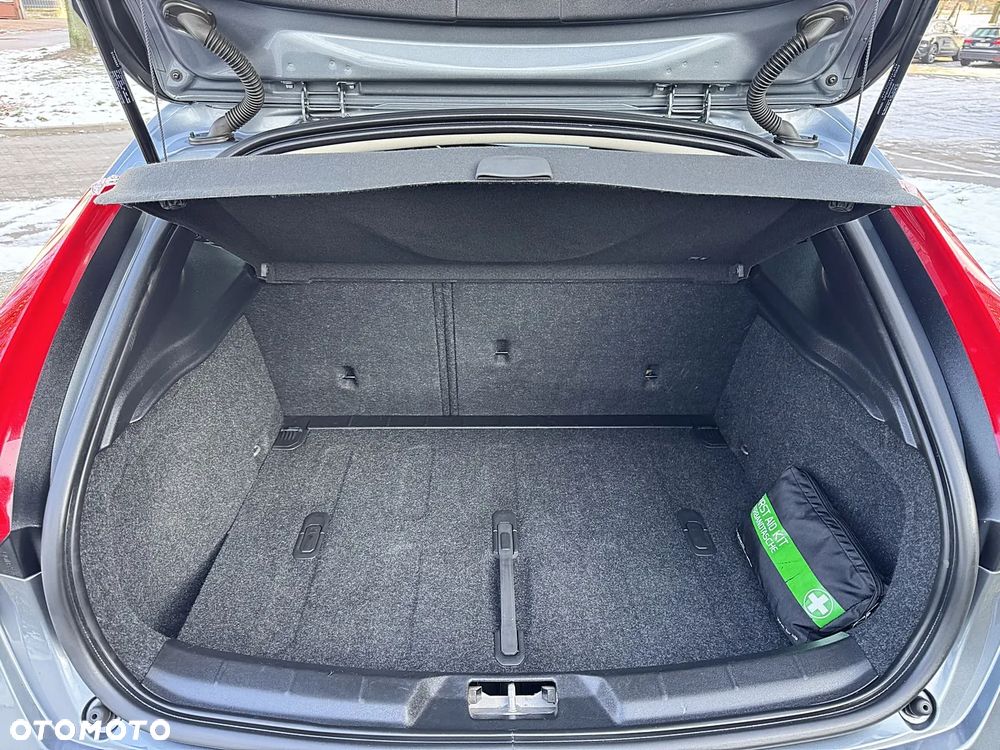 Volvo V40 D3 Geartronic Momentum - 7