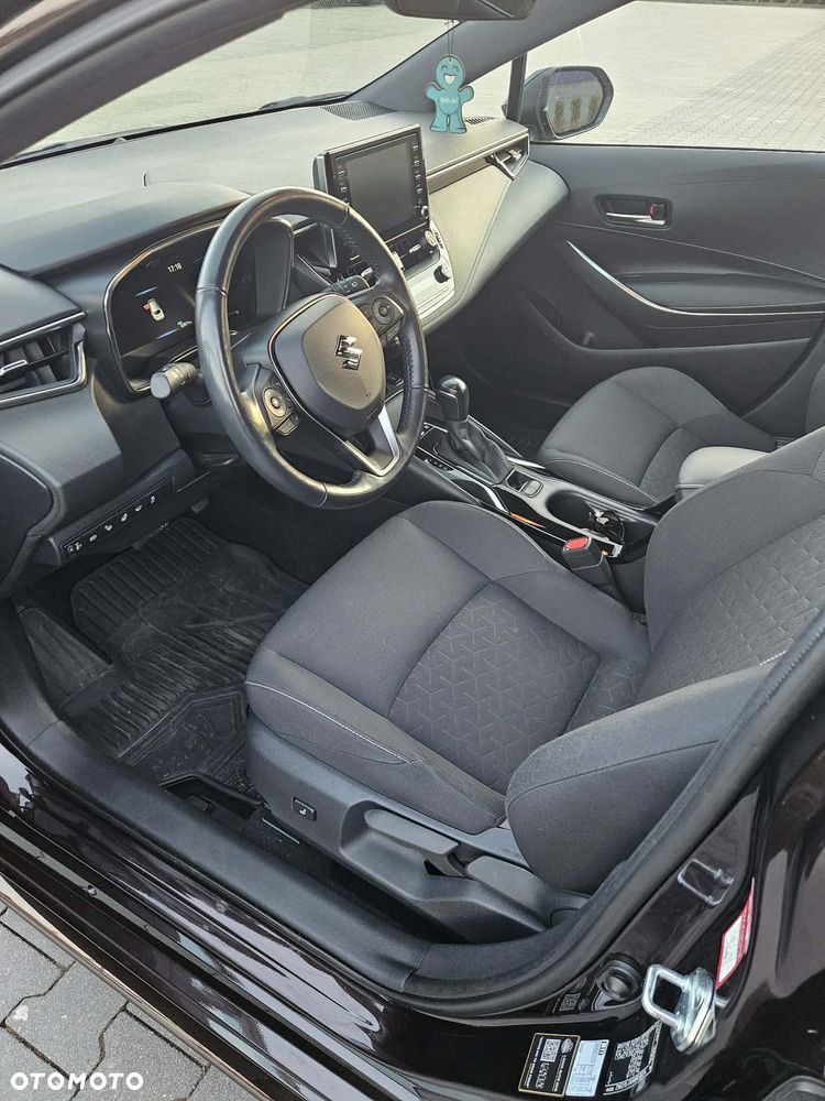Suzuki Swace 1.8 Hybrid Premium Plus CVT - 12