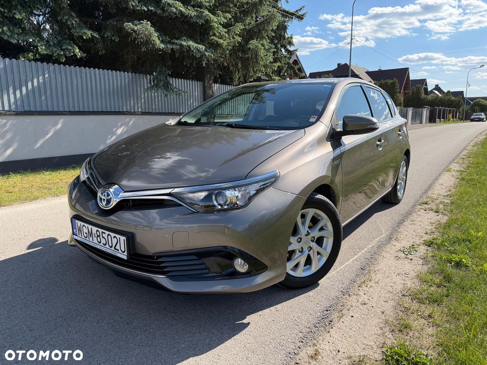 Toyota Auris - 1