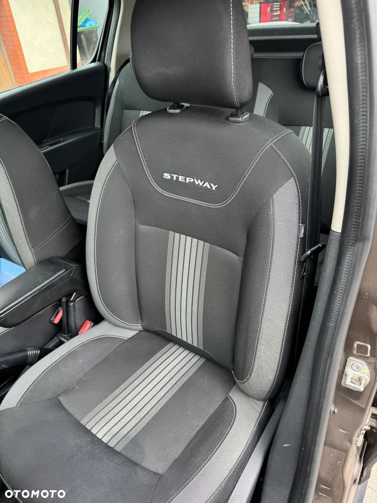 Dacia Sandero Stepway TCe 100 Celebration - 15