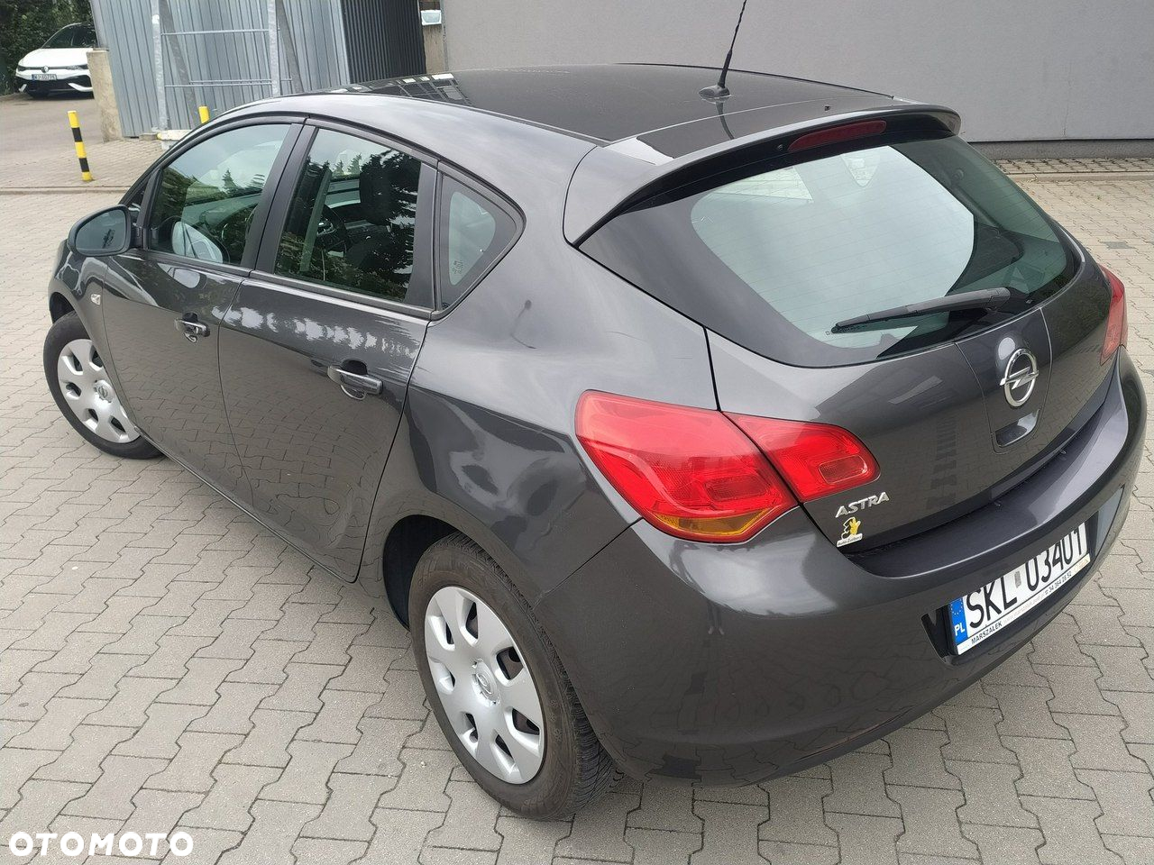 Opel Astra IV 1.6 Enjoy - 11