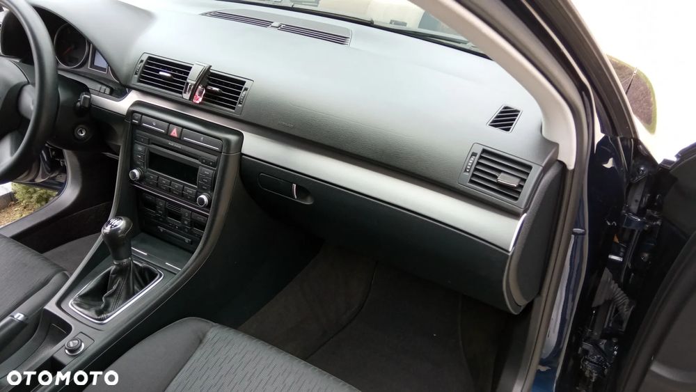 Audi A4 Avant 2.0 TDI - 21